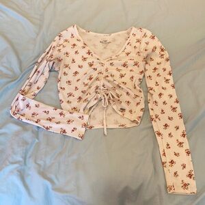 Hollister Floral Long Sleeve Baby Tee Size Small